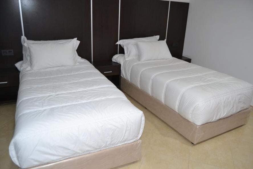 נאדור Hotel Beautiful מראה חיצוני תמונה