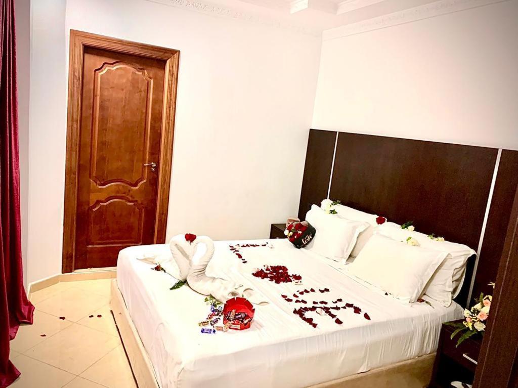 נאדור Hotel Beautiful מראה חיצוני תמונה