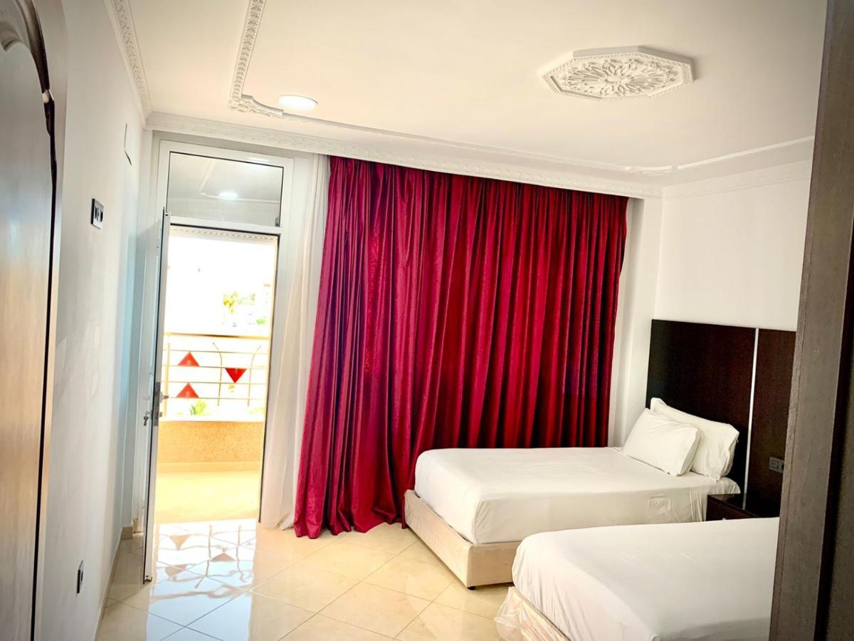 נאדור Hotel Beautiful מראה חיצוני תמונה